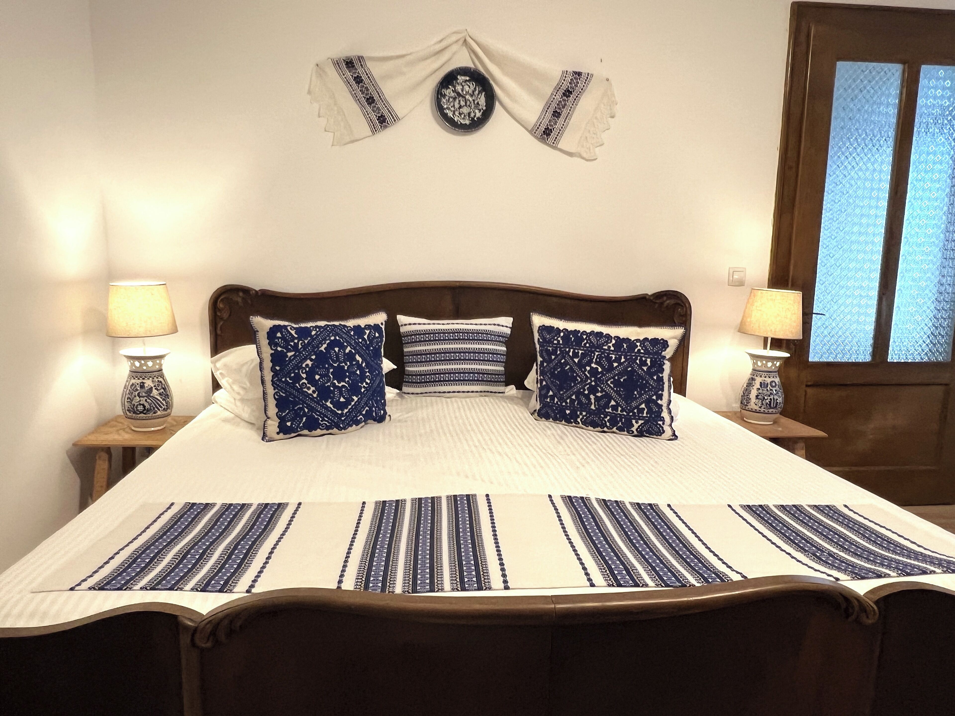 5 makuuhuonetta, silitysrauta/-lauta, ilmainen Wi-Fi, vuodevaatteet