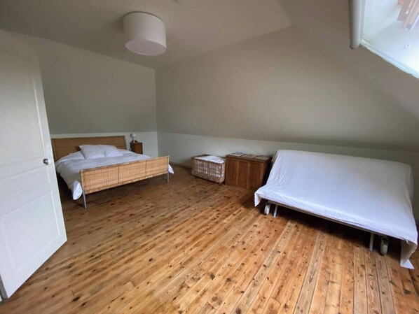 6 chambres, Wi-Fi, draps fournis