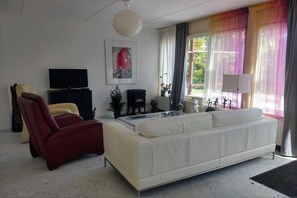 Smart TV - Getaway with Garden in Gelderland (Gelderland)