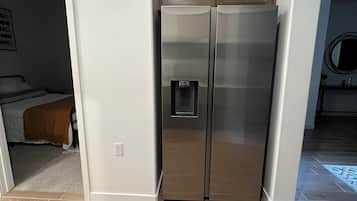 1 bedroom, iron/ironing board, travel cot, WiFi