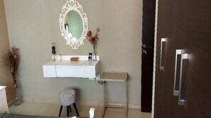 Comfort-Apartment, Poolblick
