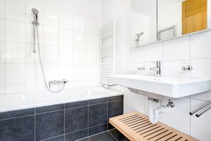 Douche, séchoir à cheveux