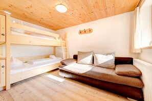 2 bedrooms