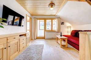 TV, DVD player
