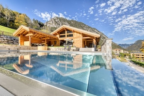 Pool - Chalet GM (Brand)