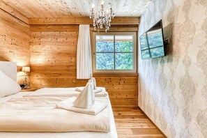 2 bedrooms