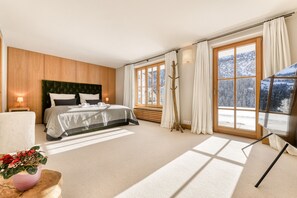 8 bedrooms