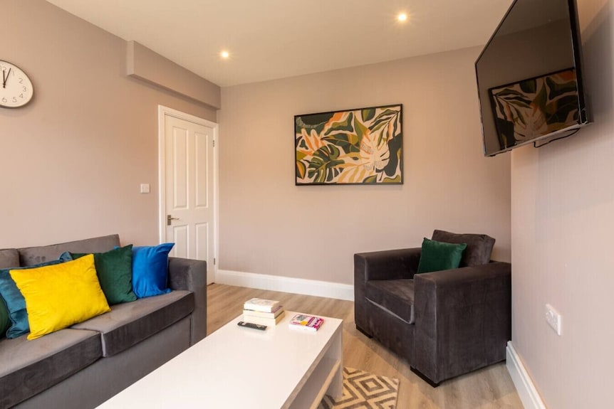 Buckingham House - Spacious 3-bedroom - Morecambe