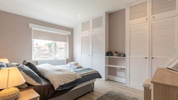 Desk, iron/ironing board, free WiFi, bed sheets