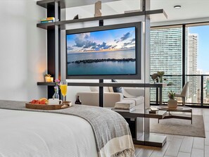 2 slaapkamers, een strijkplank/strijkijzer, reisbedje, wifi