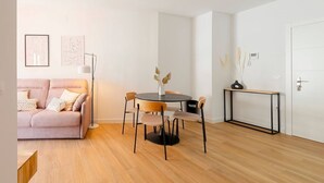 Interior - Apartamentos Aptio 644C3 (Oviedo)