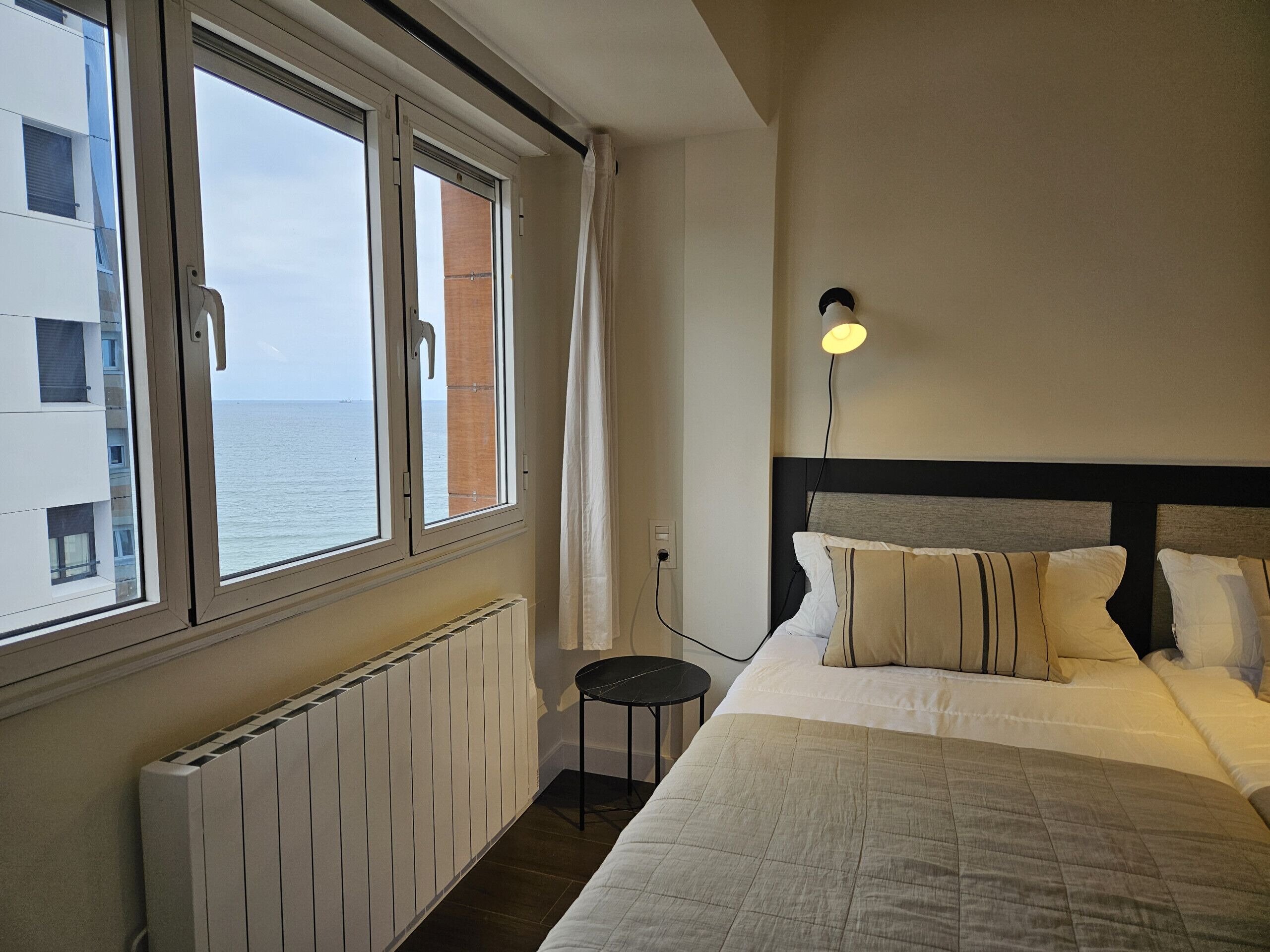 Wifi gratuïta i roba de llit 