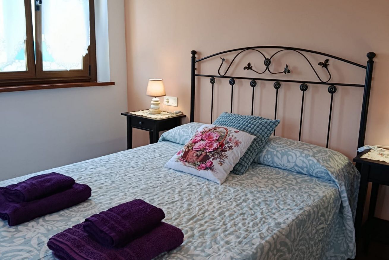3 slaapkamers, een strijkplank/strijkijzer, beddengoed