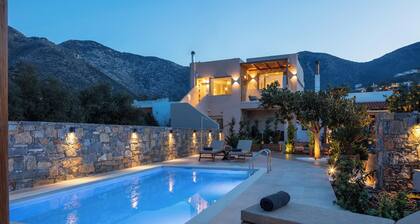 KaYa SeaView Residence