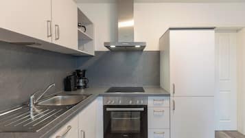 Kühlschrank, Ofen, Herdplatte, Geschirrspüler