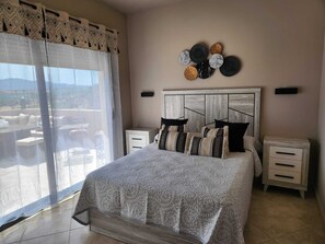 3 chambres, fer et planche à repasser, lit parapluie, Wi-Fi gratuit