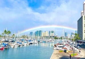 Marina - @ Marbella Lane - Cozy 2BR w/ Amazing Ocean Views (Honolulu)