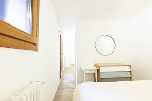 1 camera, ferro/asse da stiro, Wi-Fi, lenzuola