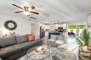 Smart TV, fireplace - Luxe Getaway Home w/ Heated Pool & Firepit (Scottsdale)