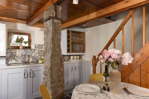 Cosy Cottage in St Ives, Wi-Fi, Pets Accepted