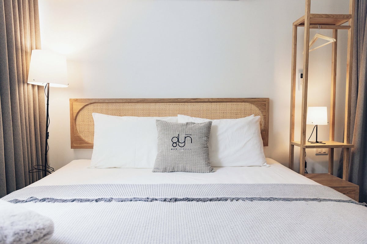 Duplex | 2 bedrooms, Select Comfort beds, free minibar, individually decorated