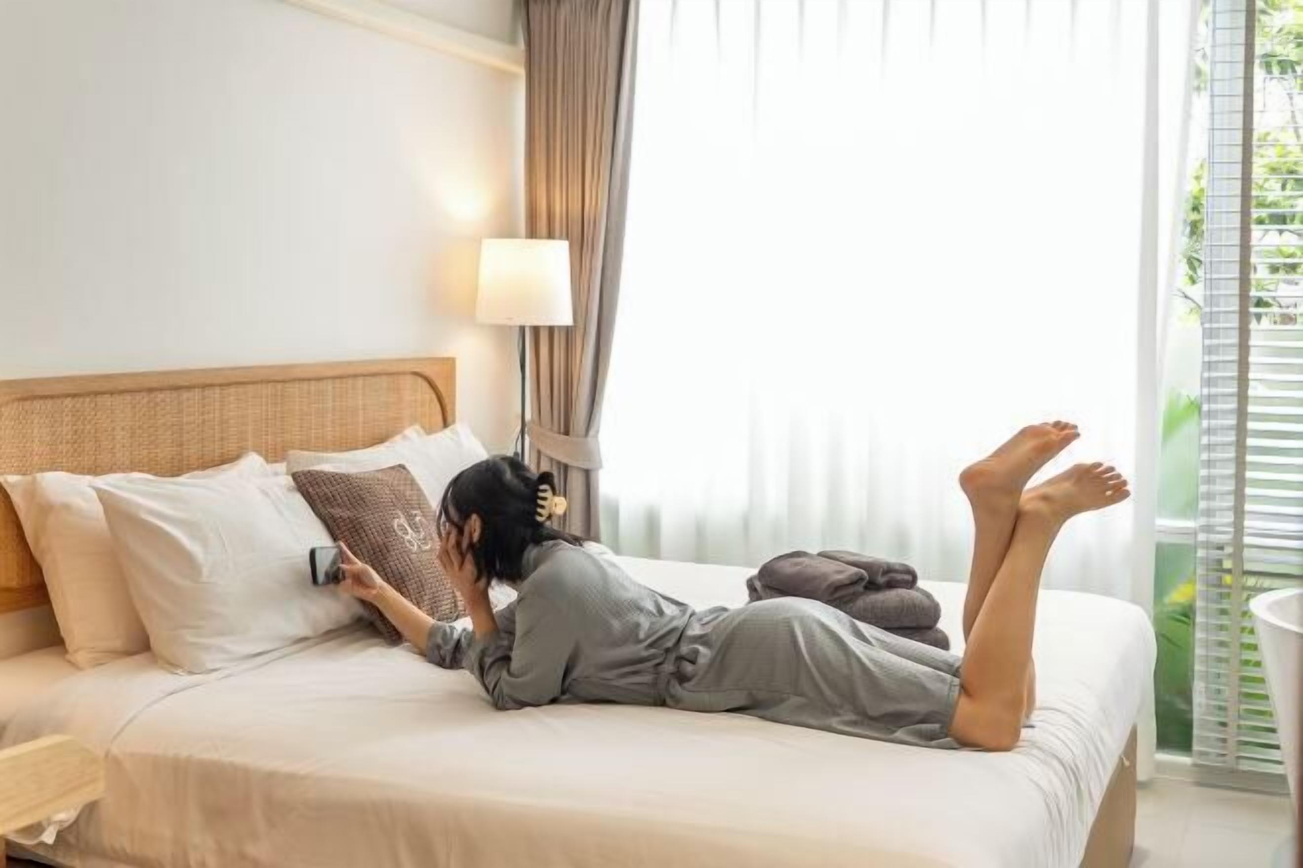 2 bedrooms, Select Comfort beds, free minibar, individually decorated