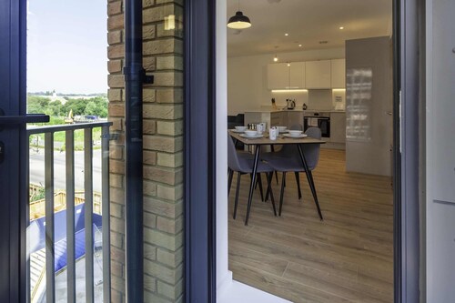 Large Balcony | 2BR, 3 Storey near Central Ashford