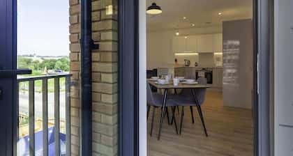 Fantastic 2 Bedroom Apartment in Central Ashford