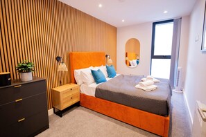 3 bedrooms, iron/ironing board, WiFi, bed sheets - Stunning 3 Bedroom Manchester Apartment (Salford)