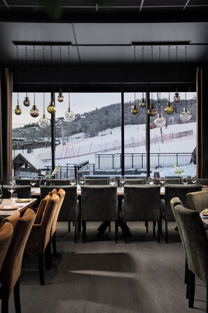 Breakfast, lunch and dinner served - Riddergaarden Hotel & Mountain Lodge, Beitostølen (Øystre Slidre)