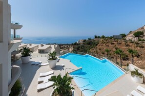Pool - 4Bedroom penthouse in stupa with Jacuzzi (Benalmádena)