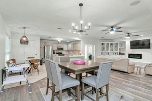 Dining - Boat House: Boat Ramp, Grill, 1mile to Beach (Fort Walton Beach)