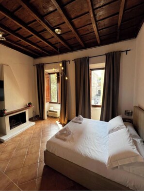 1 bedroom, desk, iron/ironing board, free WiFi