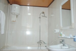 Zapatillas y toallas