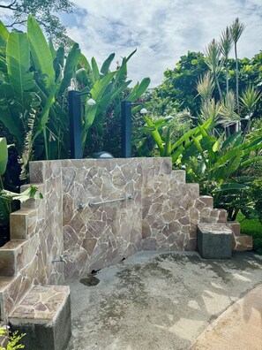 Property grounds - Angels Mar Villa Hermosa 2b/2b European Villa (Playa Hermosa)