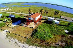 Exterior - Beach Front Cottage - Head on the cloud, toes on the sand (Port Lavaca)