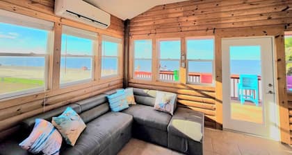 Beach Front Cottage - Head on the cloud, toes on the sand