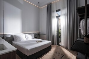 Superior Suite | 1 bedroom, hypo-allergenic bedding, in-room safe, blackout drapes - Vegga Suites (Heraklion)