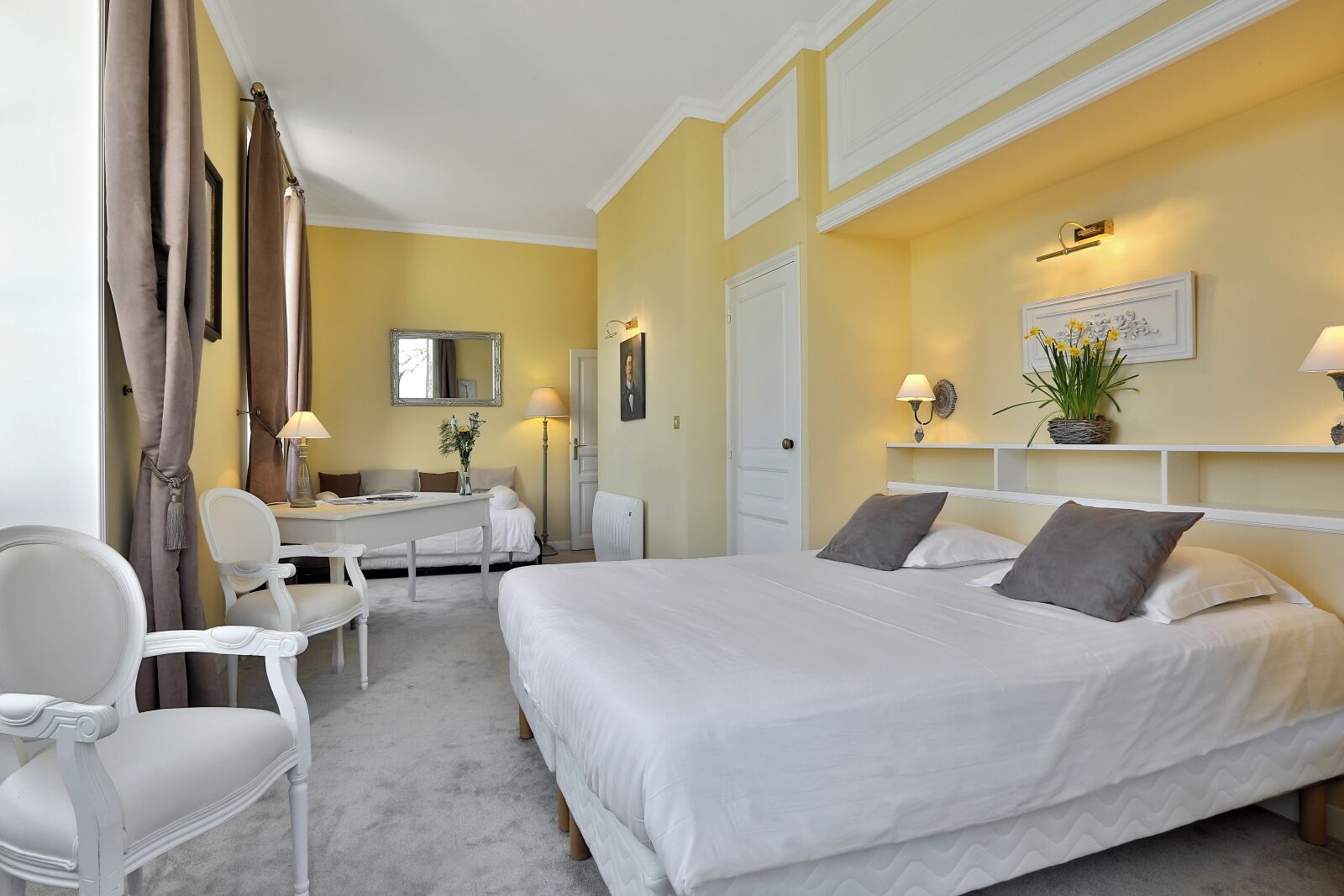 1 chambre, bureau, fer et planche à repasser, Wi-Fi gratuit