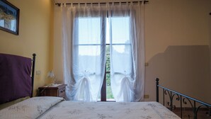Family Room, Garden View - Agriturismo Niccoland (Grosseto)
