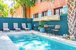 Pool - Adorable Family Home With Heated Pool (Charleston)