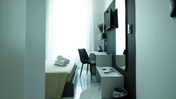 Doppel- oder Zweibettzimmer, Balkon, Stadtblick