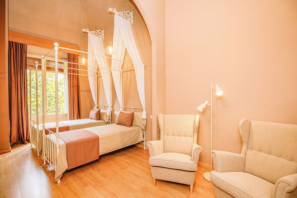 3 多间卧室、WiFi、床单