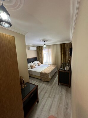 Deluxe Double Room | Premium bedding, free minibar, soundproofing, free WiFi - Lost town Inn Hotel (Antalya)