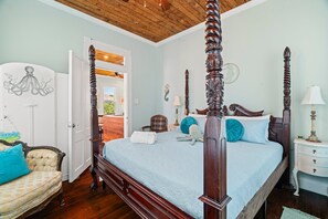 3 camere, una scrivania, ferro/asse da stiro, culla da viaggio