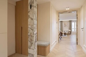 Interior - A Splendid 2-BR/2BA with Services in Opéra (Paris)