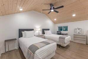 2 bedrooms, WiFi, bed sheets