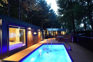 尊尚流動式房屋, 湖景 | 1 間睡房、房內夾萬、書桌、手提電腦工作空間