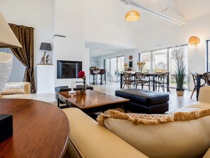 TV, fireplace, table tennis