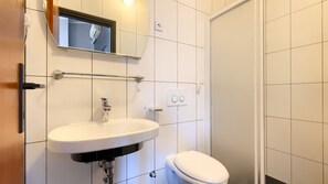 Shower, towels - Villa Ivona by Villas Guide (Medulin)